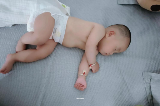 铜川宝宝多久会坐